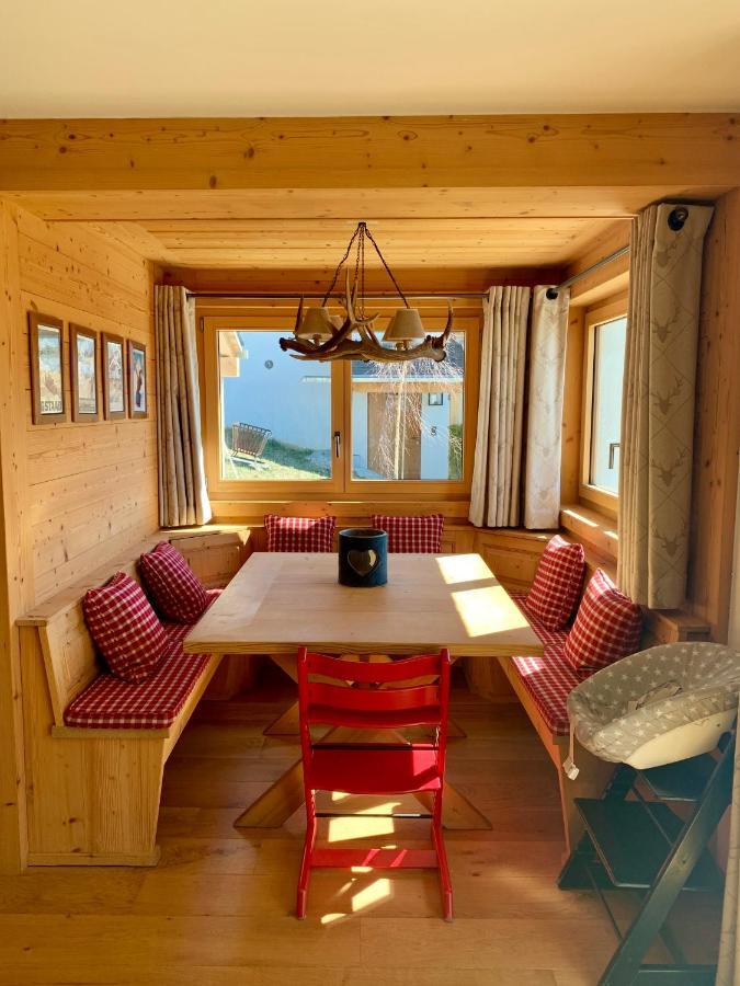 K2 Chalet Кранс Монтана Екстериор снимка